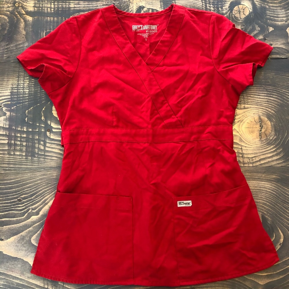 Scrub top